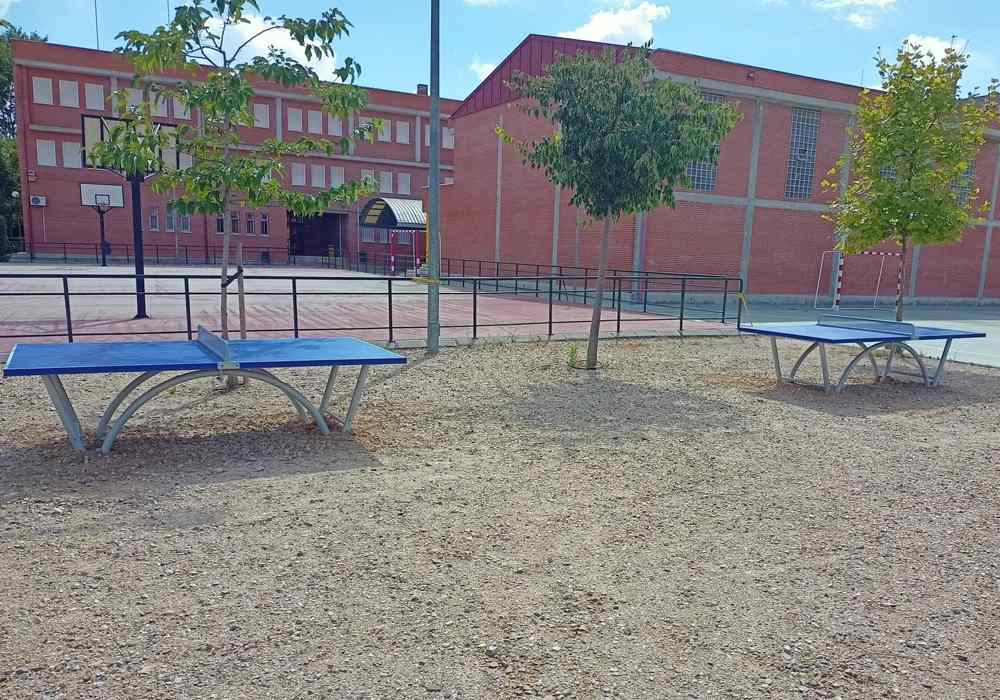 2-mesas-ping-pong-sport-patio-colegio