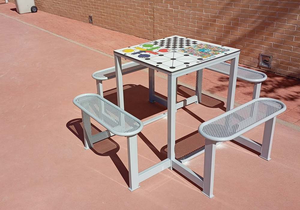 mesa-multijuegos-patio-colegio-madrid