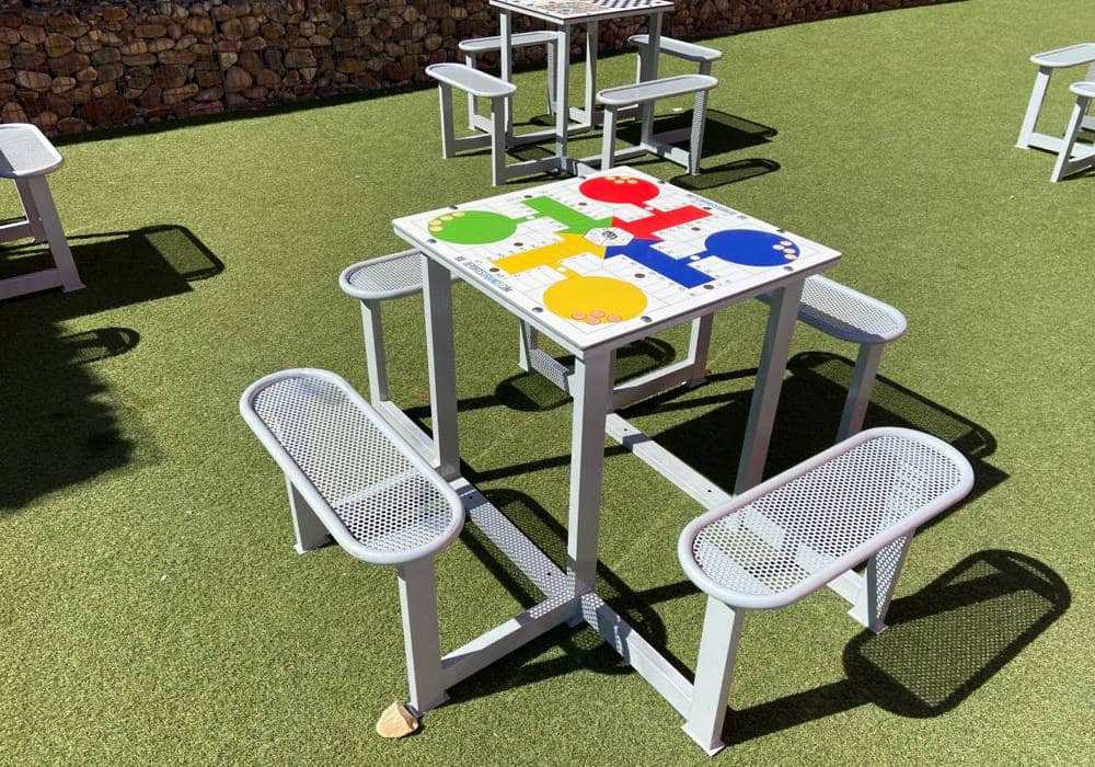 mesa-parchis-ceip-lezo-tablas-madrid
