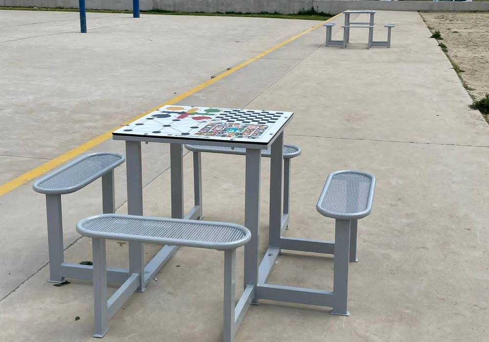 mesas-juegos-instituto-reus-2