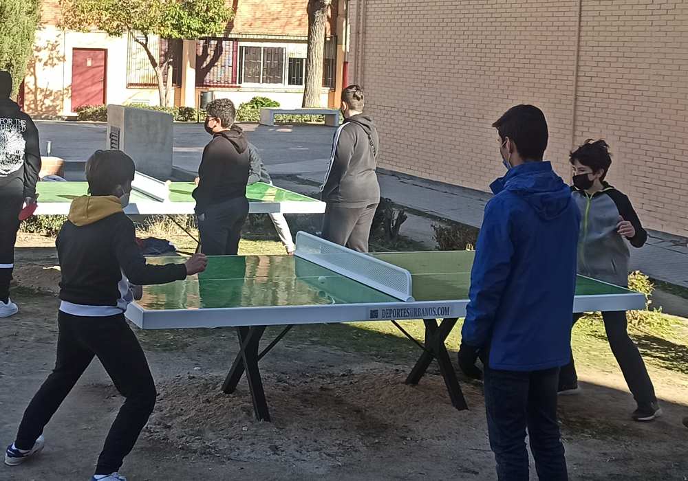 mesas-ping-pong-forte-patio-instituto-comp